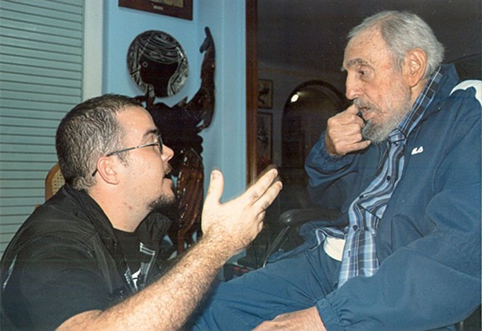 Fidel Castro Is Still Alive (9 pics)