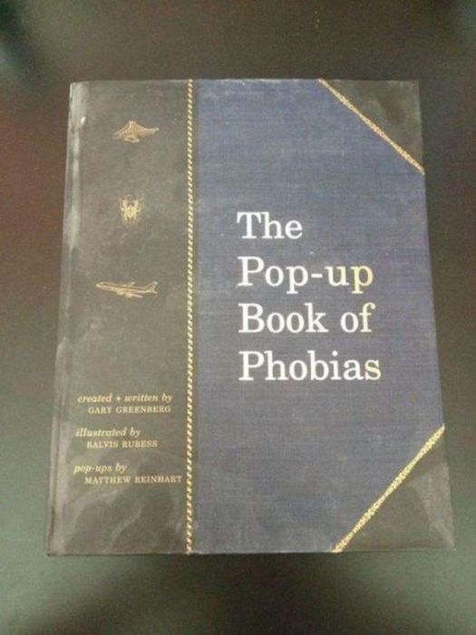 These Books Are Either Really Dumb Or Really Awesome (36 pics)
