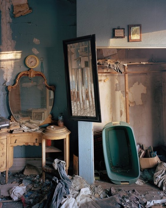 The Abandoned Houses Of Philadelphia Aren't All Abandoned (30 pics)