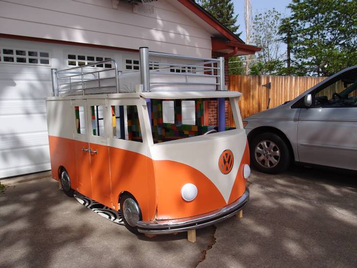 How To Build A VW Bus Bed For $100 (26 pics)