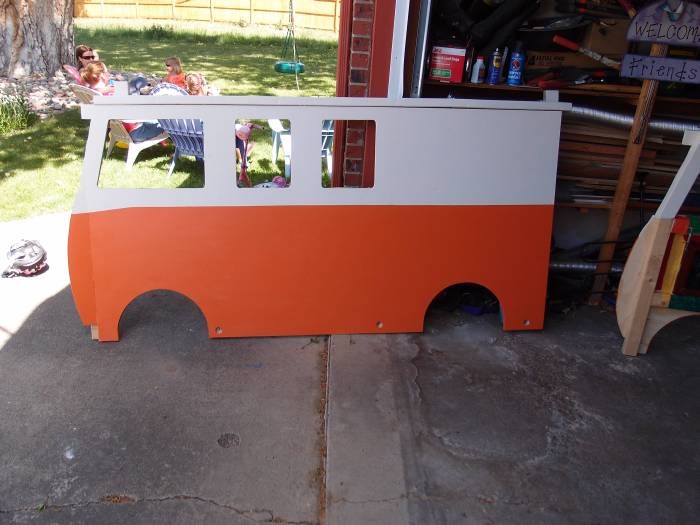 How To Build A VW Bus Bed For $100 (26 pics)