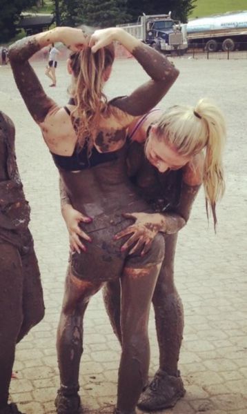 Dirty Girls (47 pics)