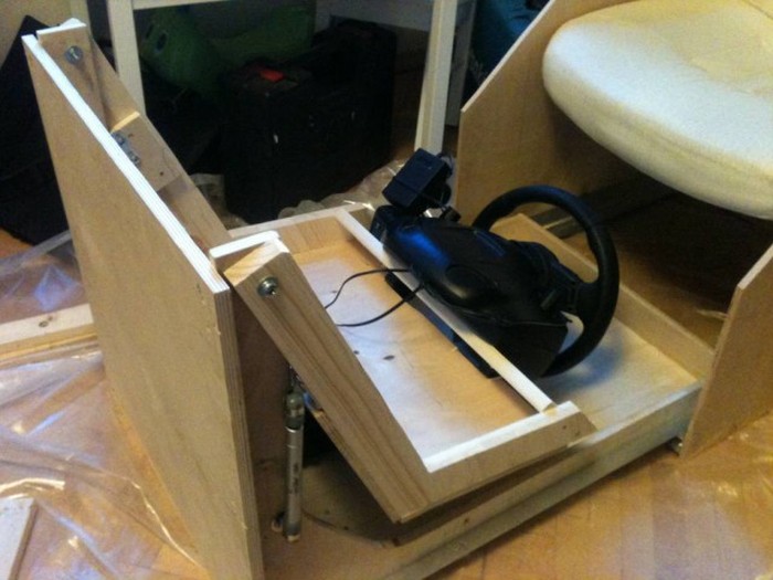A Homemade Gaming Seat For The Gamer With A Small Space (36 pics)