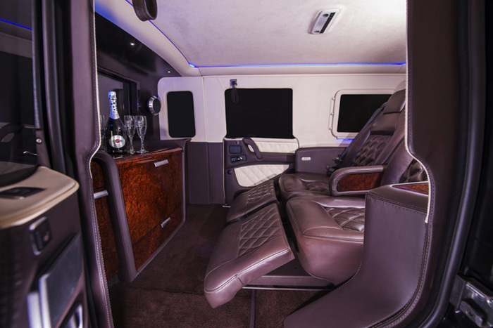 This Mercedes-Benz G 63 AMG Limo Is Ballin (8 pics)