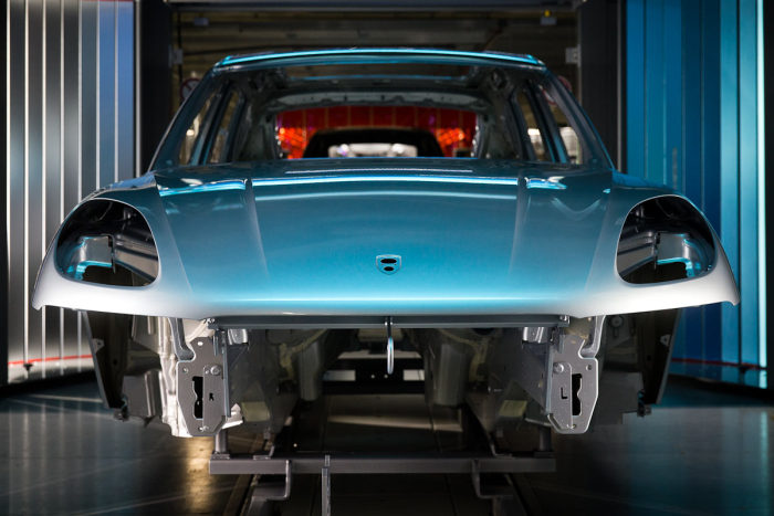 A Look Inside The Porsche Factory In Leipzig (45 pics)