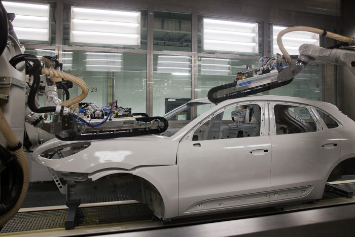 A Look Inside The Porsche Factory In Leipzig (45 pics)