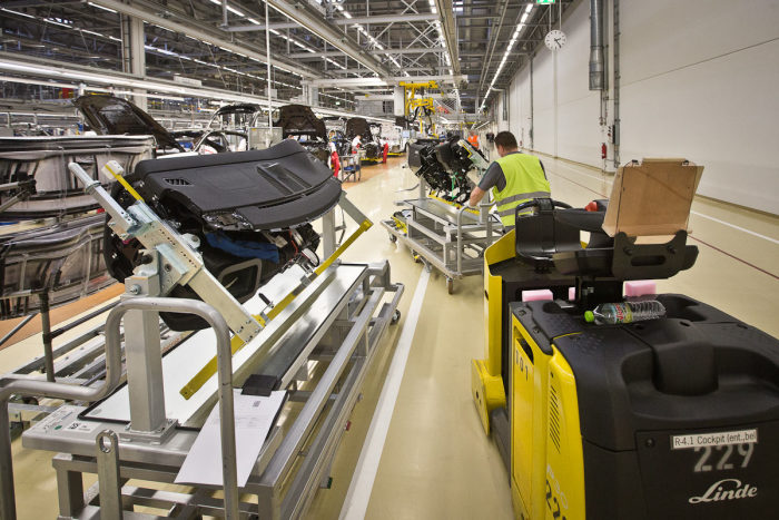 A Look Inside The Porsche Factory In Leipzig (45 pics)