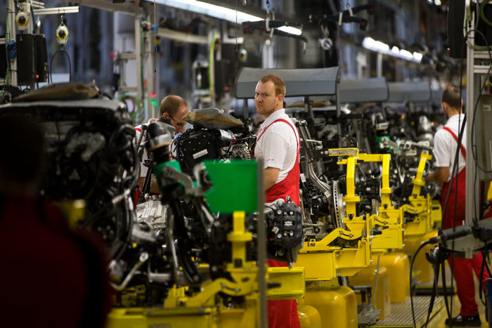 A Look Inside The Porsche Factory In Leipzig (45 pics)