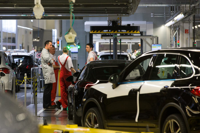 A Look Inside The Porsche Factory In Leipzig (45 pics)