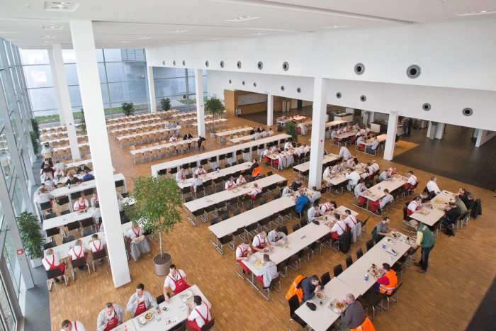 A Look Inside The Porsche Factory In Leipzig (45 pics)