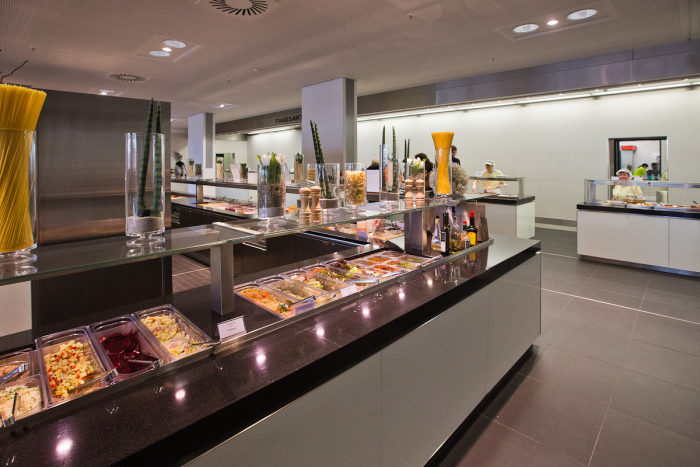 A Look Inside The Porsche Factory In Leipzig (45 pics)
