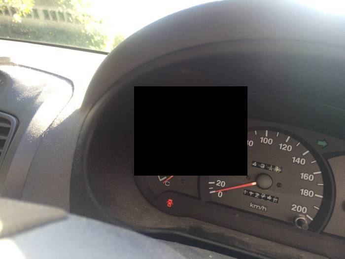 This Is Not Something You Want To See When You Get In Your Car (3 pics)