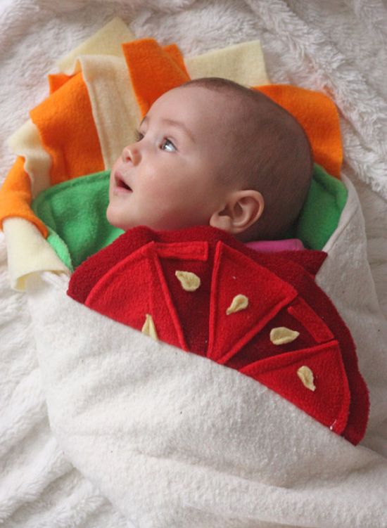 Turn Your Baby Into A Burrito With This Awesome Blanket (6 pics)