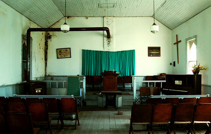 What Happens To A Church When People Stop Going? (16 pics)