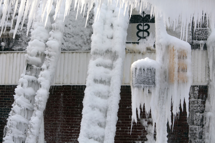 The East Coast Of The United States Is Getting Buried By Snow (30 pics)