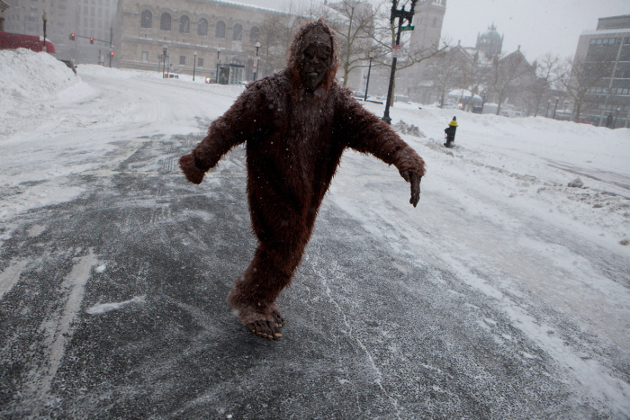 The East Coast Of The United States Is Getting Buried By Snow (30 pics)