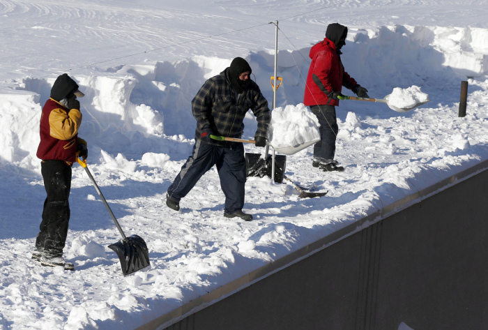 The East Coast Of The United States Is Getting Buried By Snow (30 pics)