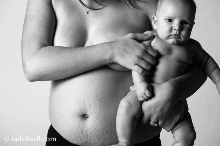 This Is How Mothers Are Supposed Look After Giving Birth (14 pics)