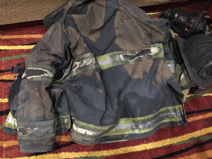 This Was A Bad Day To Be A Firefighter (4 pics)