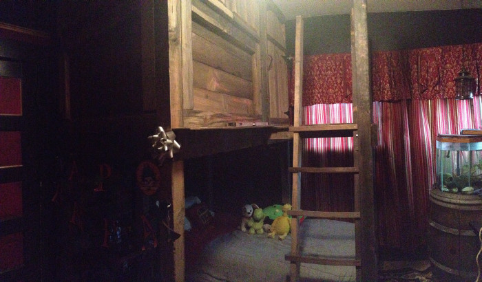 This Isn't A Bedroom Anymore It's A Pirate Room (44 pics)
