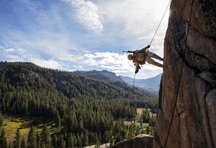 Incredible Photos Show US Marines In Action (100 pics)