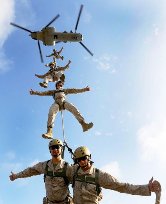 Incredible Photos Show US Marines In Action (100 pics)