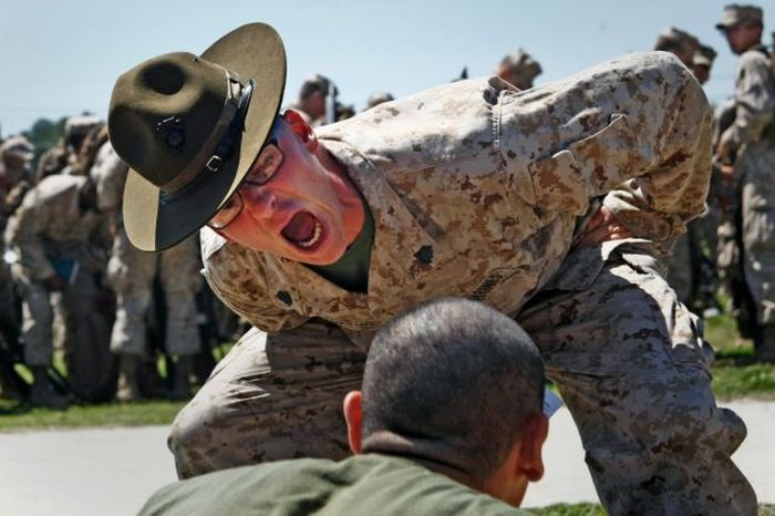 Incredible Photos Show US Marines In Action (100 pics)