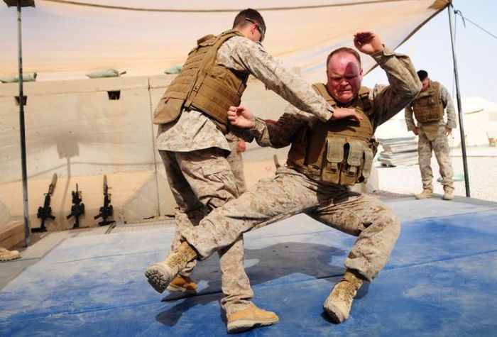 Incredible Photos Show US Marines In Action (100 pics)