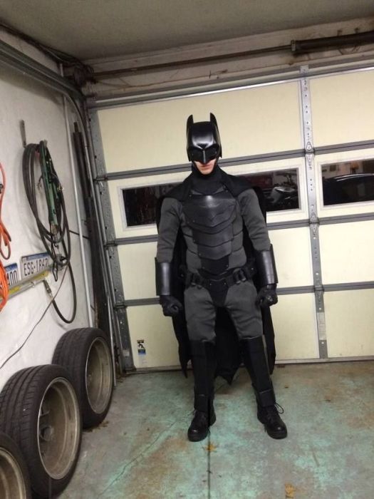 batman suit batsuit against homemade armor would fists knives stack deal gifs guy barnorama izismile