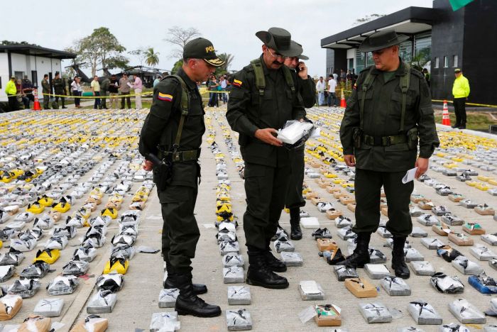 Police Intercept A Cocaine Shipment Worth $60 Million (6 pics)