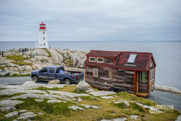 A Mobile Home You'll Want To Take Everywhere (17 pics)