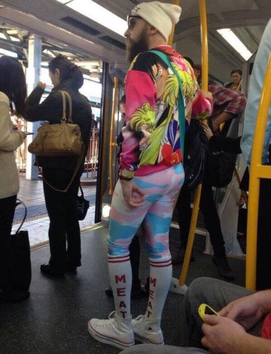 These Fashion Choices Are Just Too Crazy To Ever Be Cool (48 pics)