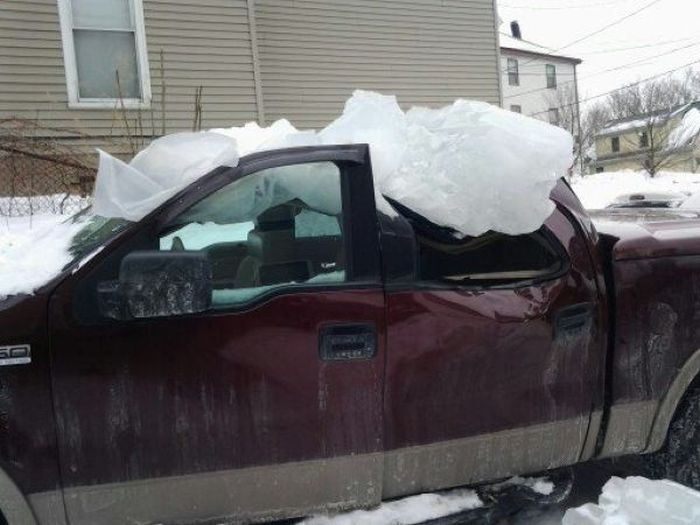 Truck Gets Destroyed By A Boston Winter Storm (8 pics)