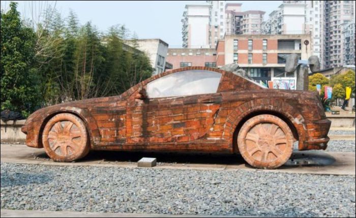 This Mercedes Is Made Of Bricks (3 pics)
