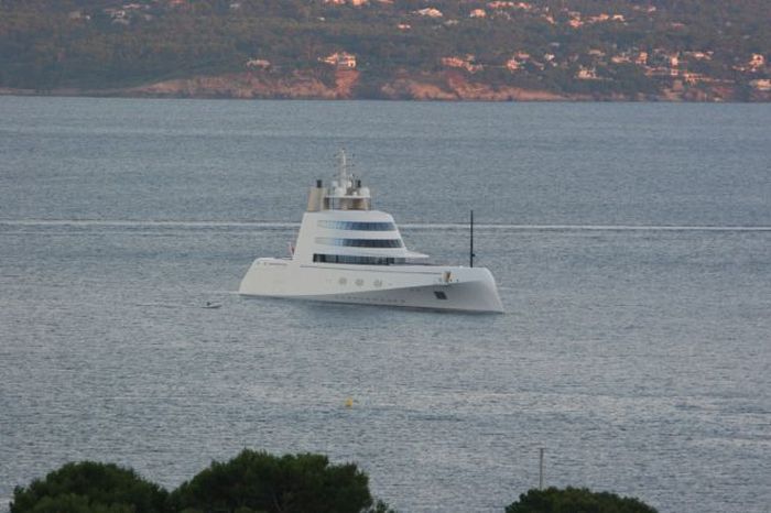 This Russian Billionaire Owns The World's Most Impressive Luxury Yacht (50 pics)