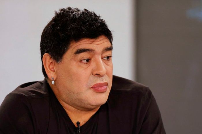 What Is Argentina Legend Diego Maradona Wearing? (3 pics)