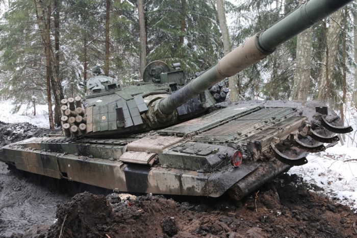 These Polish Tanks Got Stuck In The Mud (27 pics)