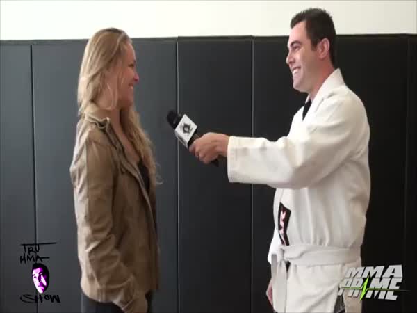 Ronda Rousey Vs Man