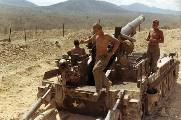 Historic Photos Of The Vietnam War (40 pics)