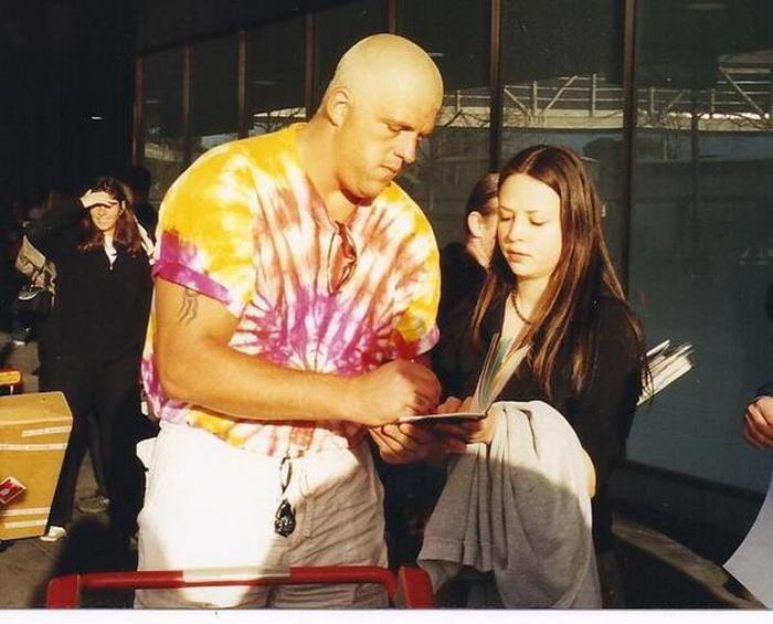 Pictures Of Wrestlers Outside The Ring (47 pics)