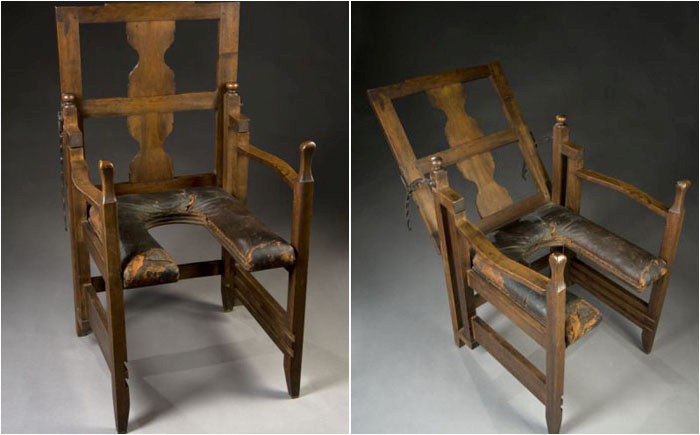 Ancient Birthing Chairs That Look Like Torture Devices (7 pics)