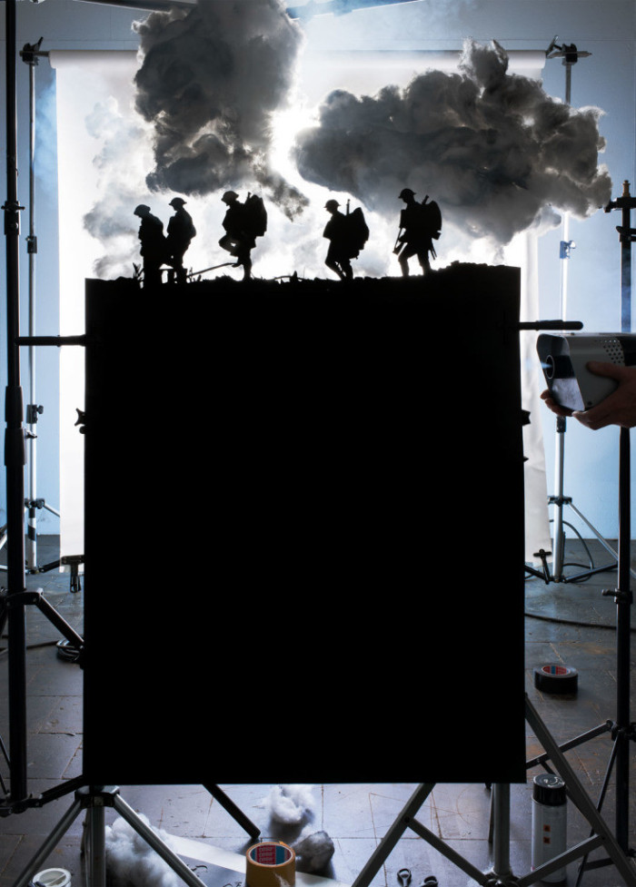 Iconic Photos From History Recreated With Miniatures (32 pics)
