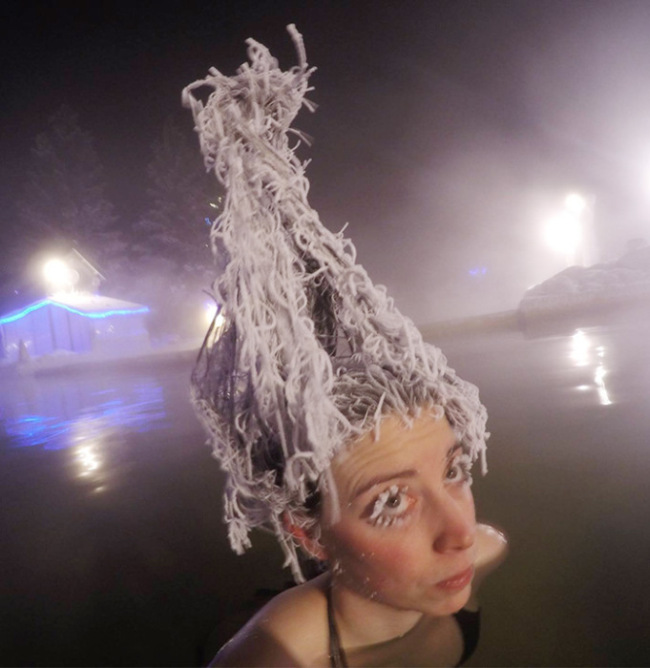 Canadians Freeze Their Hair At The Takhini Hot Springs (7 pics)