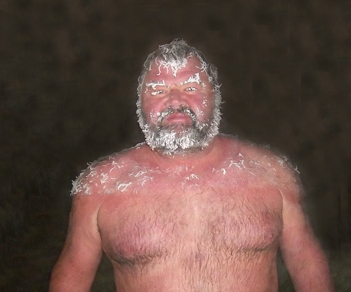 Canadians Freeze Their Hair At The Takhini Hot Springs (7 pics)