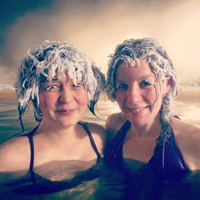 Canadians Freeze Their Hair At The Takhini Hot Springs (7 pics)