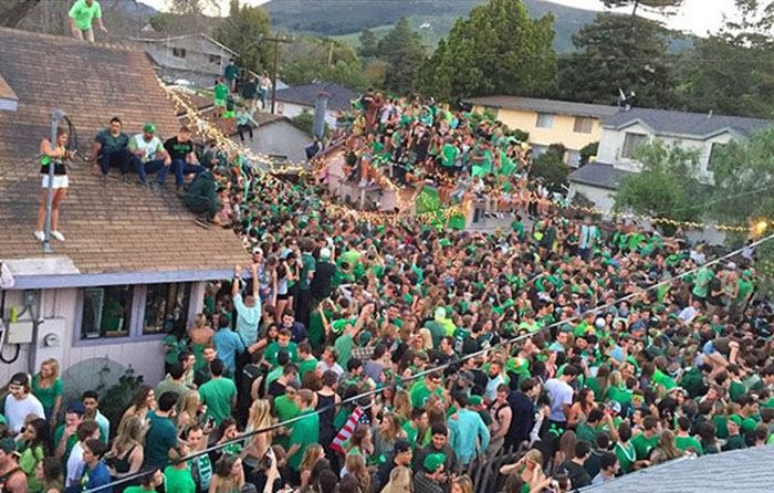 These College Students Partied So Hard The Roof Came Down (15 pics + video)