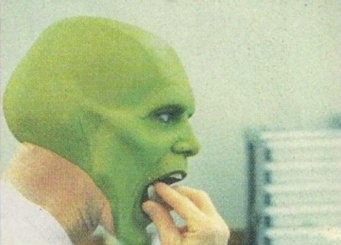 How Jim Carrey Put On The Mask In 1994 (7 pics)
