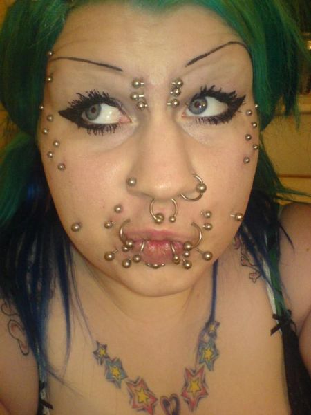 This Girl Put Herself Through An Outrageous Transformation (25 pics)