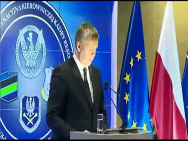 Polish Defense Minister Confuses Lamp For Microphone