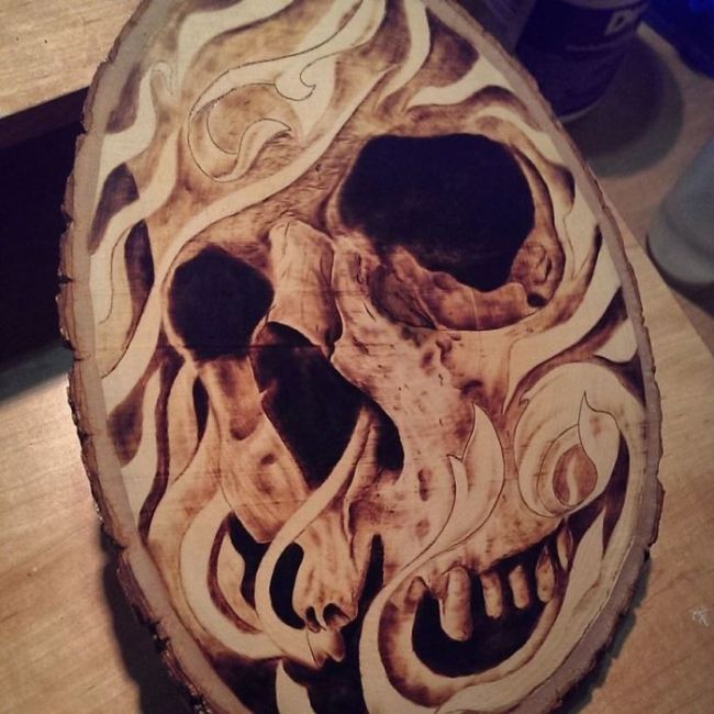 Artist Burns Famous Movie Characters Onto Wood (14 pics)